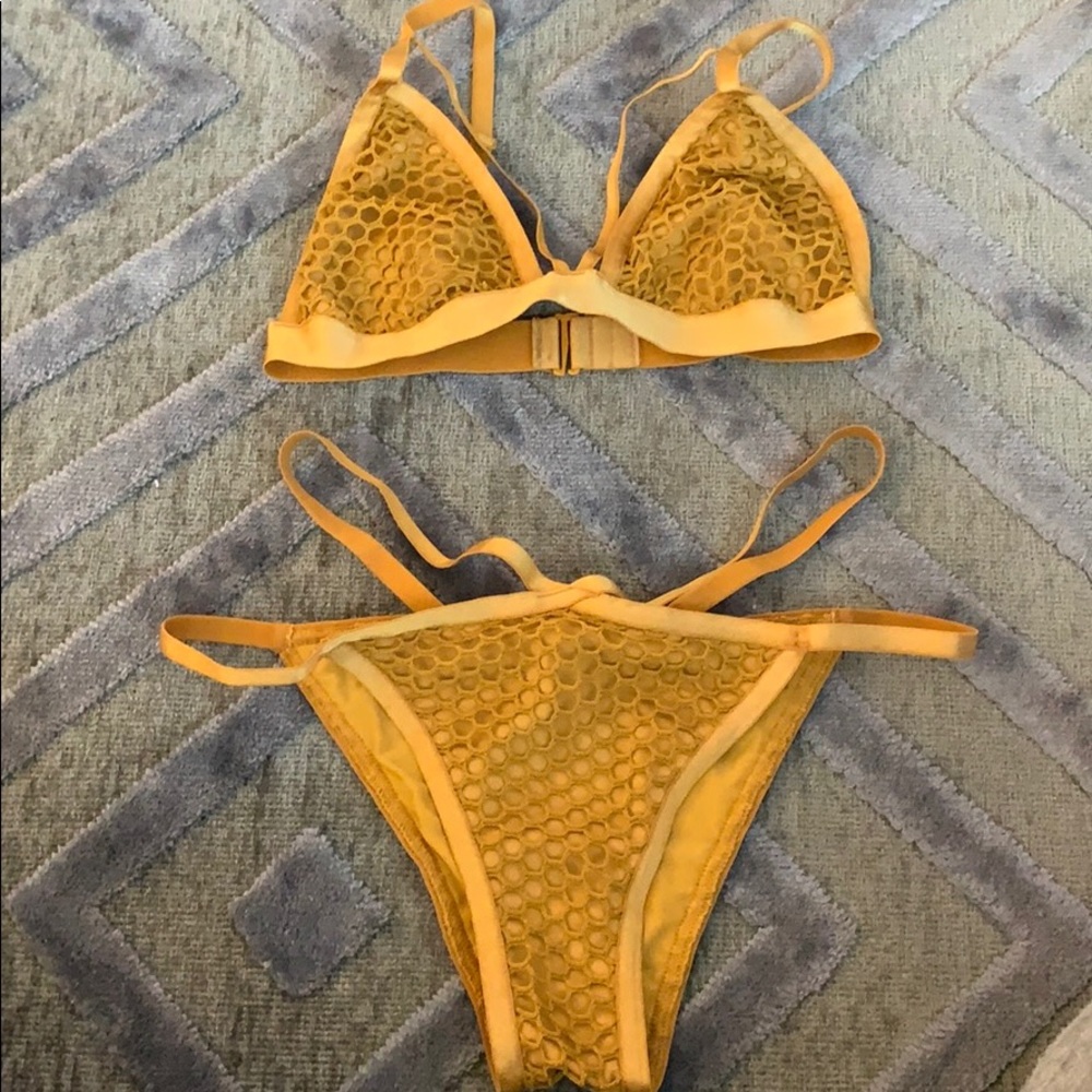 Forever 21 mustard bikini. Sz S. Worn once!